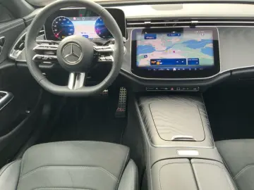 MERCEDES-BENZ E 200 4M AMG AMBIENTE DISTRO DISTRONIC