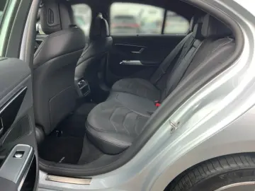 MERCEDES-BENZ E 200 4M AMG AMBIENTE DISTRO DISTRONIC