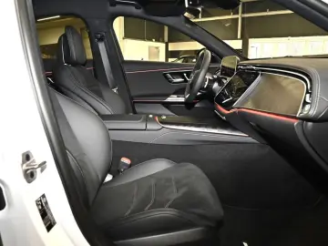 MERCEDES-BENZ E 300 de AMG Sport Advanced  Standhz. Distr.