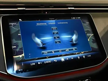 MERCEDES-BENZ E 300 de AMG Sport Advanced  Standhz. Distr.