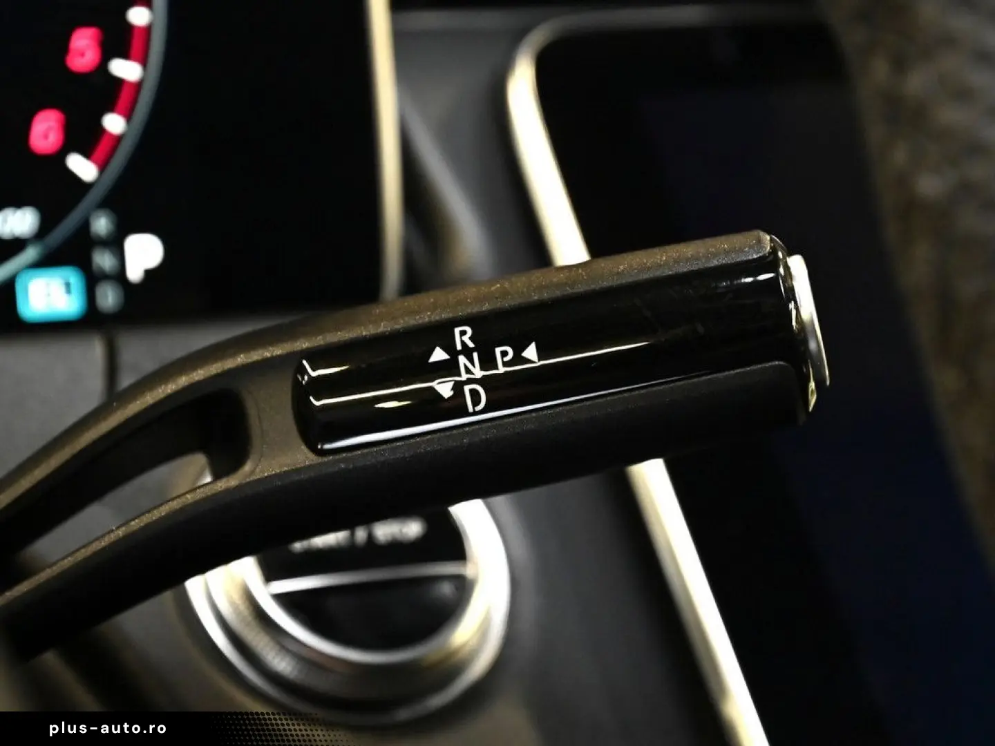 MERCEDES-BENZ E 300 de AMG Sport Advanced  Standhz. Distr.