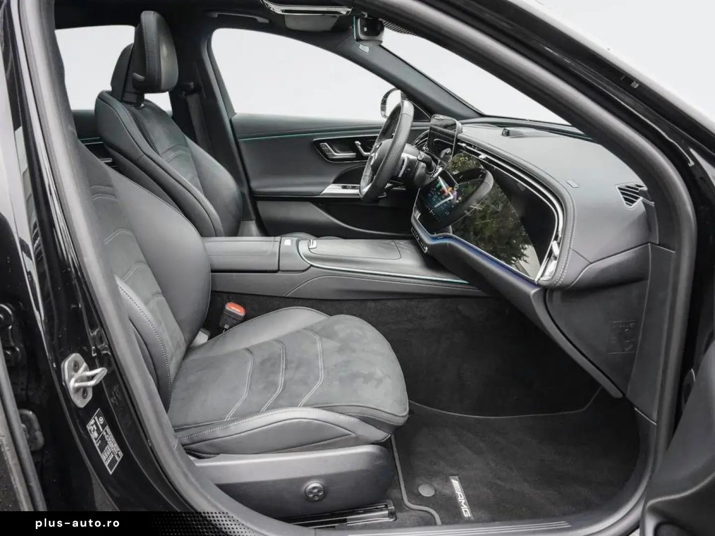 MERCEDES-BENZ E 300 de 4M AMG-LINE PANO HUD DISTRONIC BURM