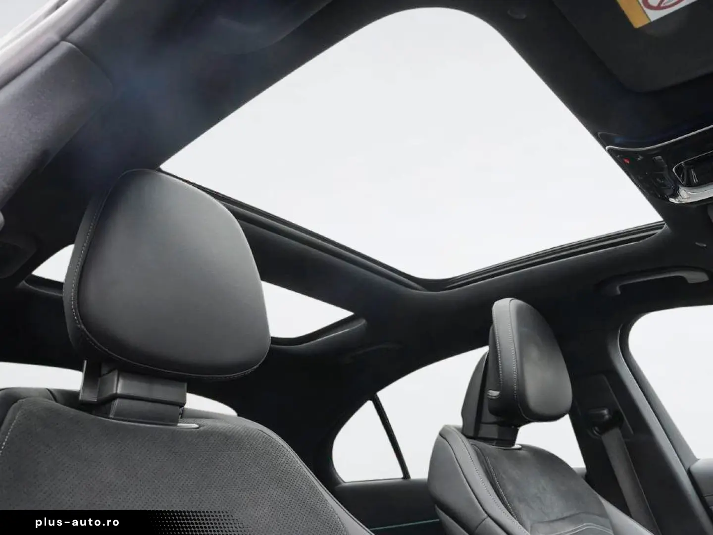 MERCEDES-BENZ E 300 de 4M AMG-LINE PANO HUD DISTRONIC BURM