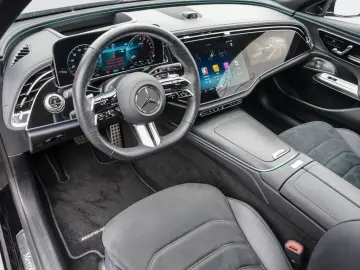 MERCEDES-BENZ E 300 de 4M AMG-LINE PANO HUD DISTRONIC BURM