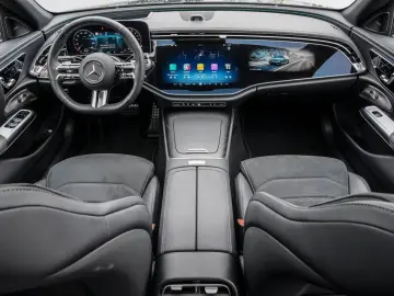 MERCEDES-BENZ E 300 de 4M AMG-LINE PANO HUD DISTRONIC BURM
