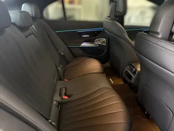 MERCEDES-BENZ E 300 e 4M AMG PANO AHK NIGHT SUPERSCREEN