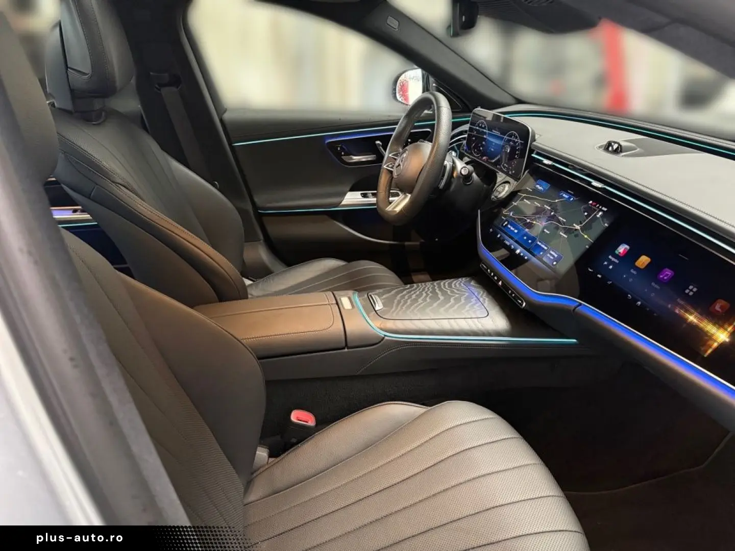 MERCEDES-BENZ E 300 e 4M AMG PANO AHK NIGHT SUPERSCREEN