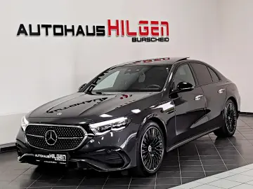 MERCEDES-BENZ E 300 de 4M AMG  Superscreen Pano 360 Kam