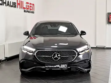 MERCEDES-BENZ E 300 de 4M AMG  Superscreen Pano 360 Kam