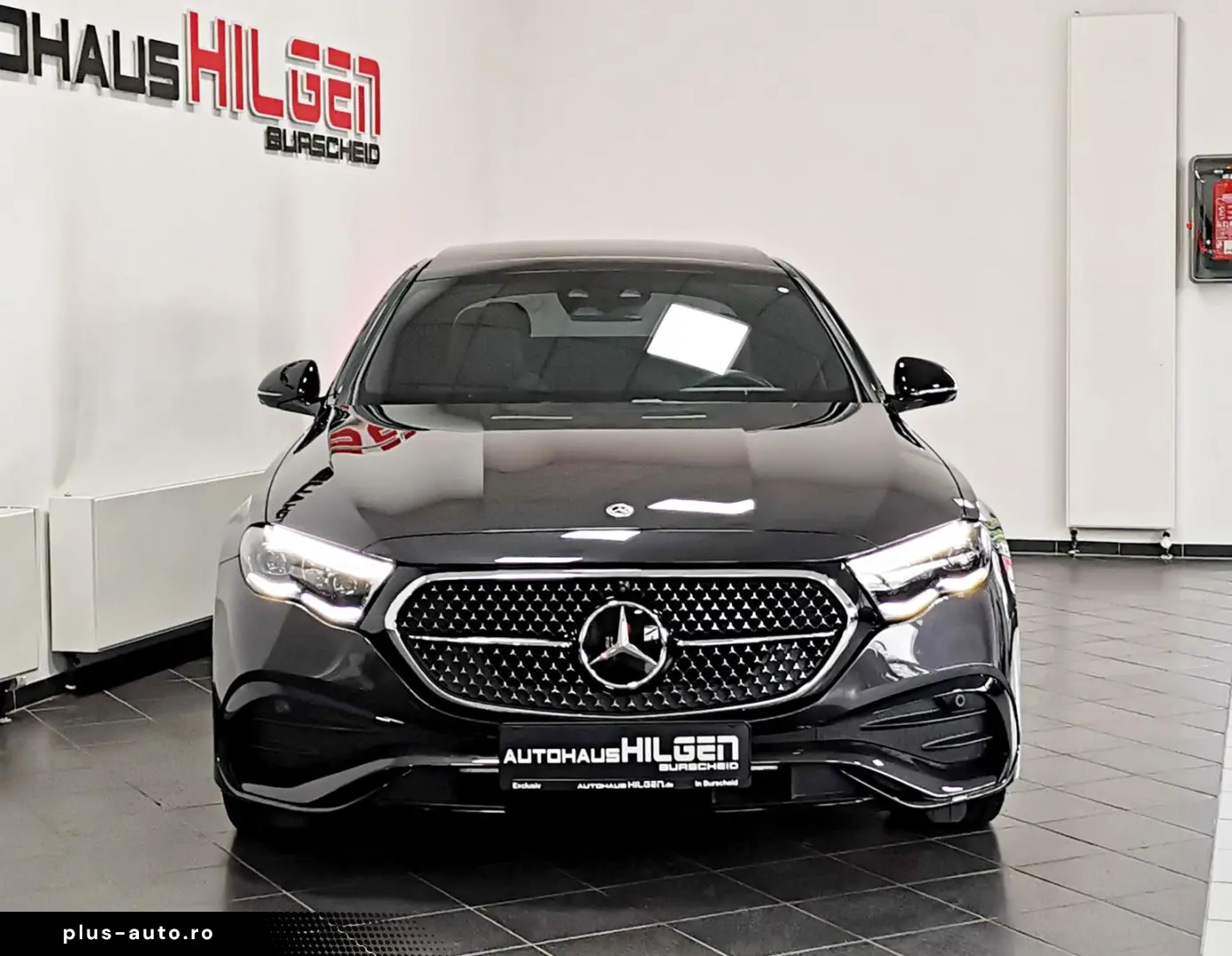 MERCEDES-BENZ E 300 de 4M AMG  Superscreen Pano 360 Kam