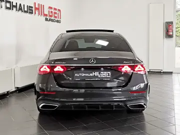 MERCEDES-BENZ E 300 de 4M AMG  Superscreen Pano 360 Kam