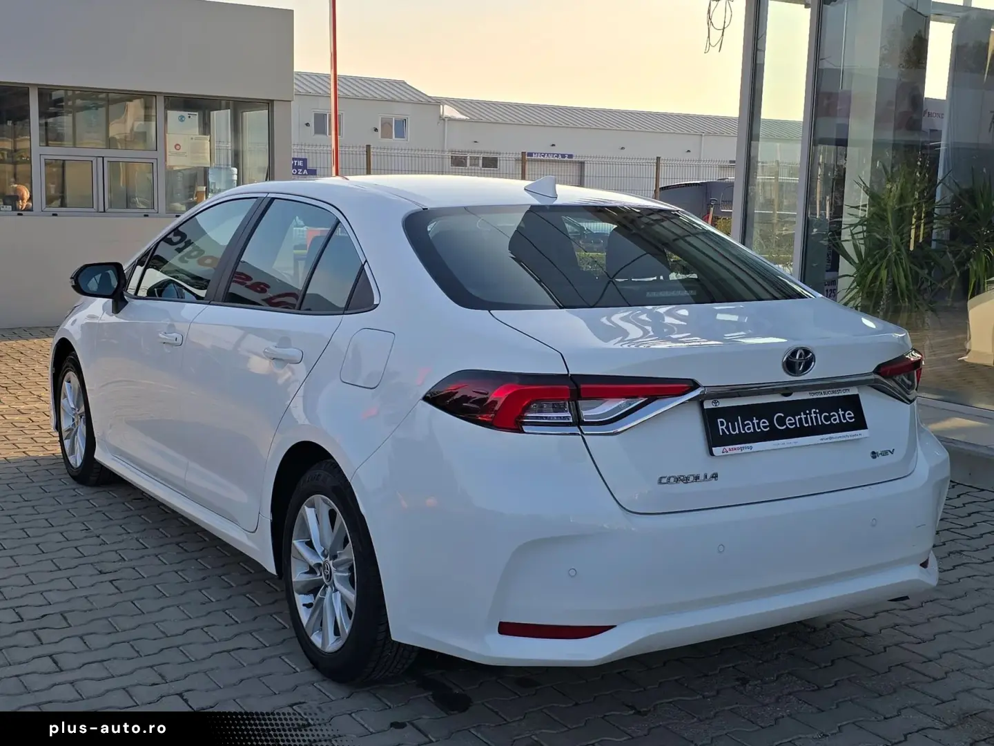Toyota Corolla 1.8 - 140 CP Hybrid - Business