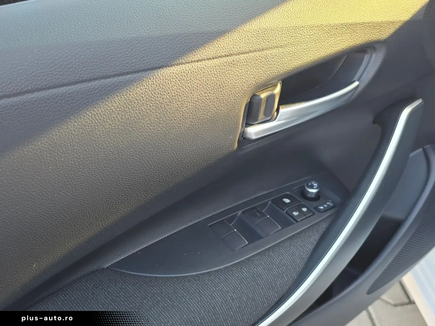 Toyota Corolla 1.8 - 140 CP Hybrid - Business