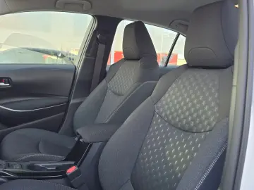 Toyota Corolla 1.8 - 140 CP Hybrid - Business