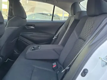 Toyota Corolla 1.8 - 140 CP Hybrid - Business