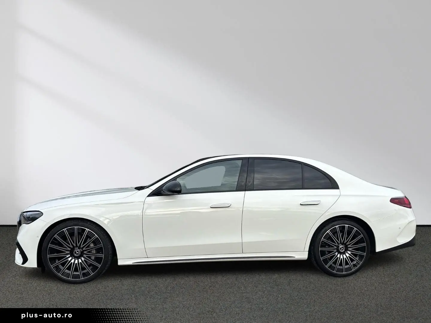 MERCEDES-BENZ E 450 d 4MAMGPanorama Superscreen 21