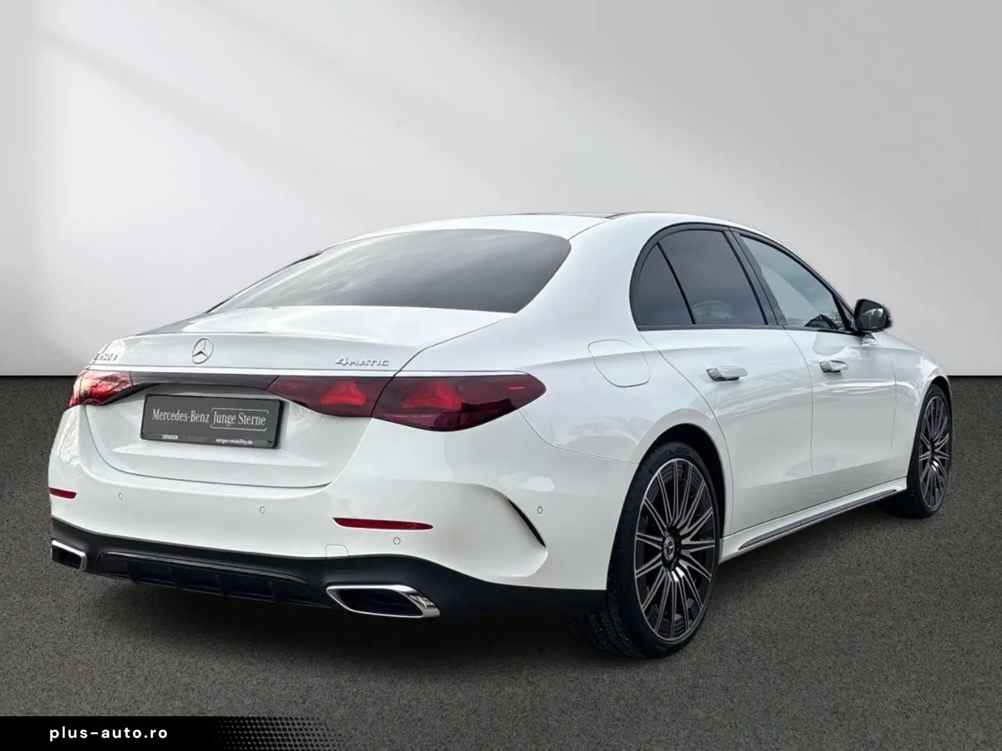 MERCEDES-BENZ E 450 d 4MAMGPanorama Superscreen 21