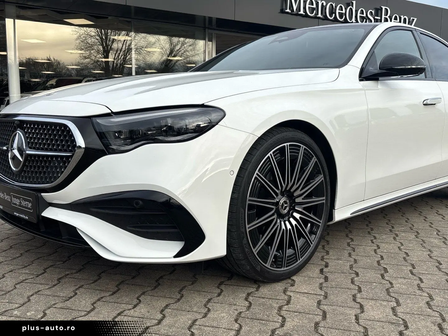 MERCEDES-BENZ E 450 d 4MAMGPanorama Superscreen 21