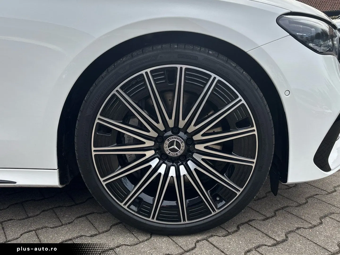 MERCEDES-BENZ E 450 d 4MAMGPanorama Superscreen 21