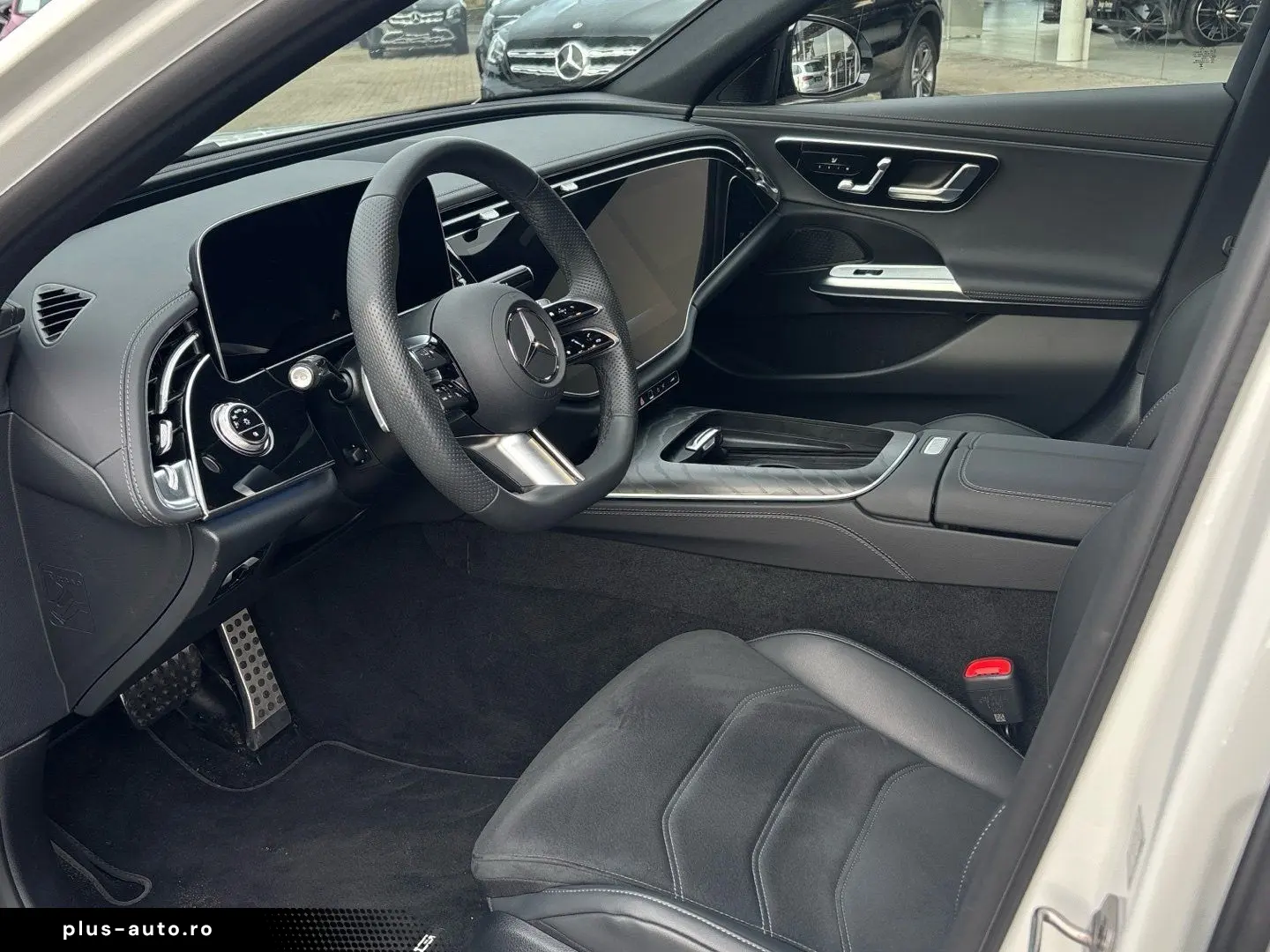 MERCEDES-BENZ E 450 d 4MAMGPanorama Superscreen 21