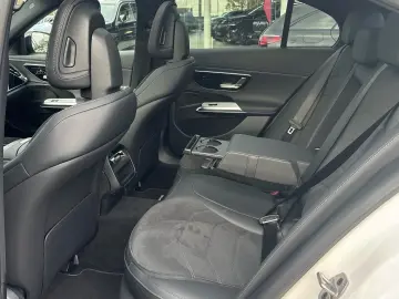 MERCEDES-BENZ E 450 d 4MAMGPanorama Superscreen 21