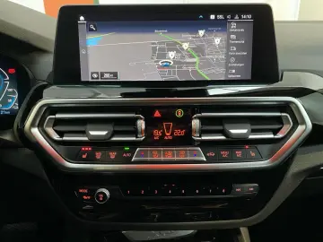 BMW X3 xDrive30e LC Plus LED DA Sportsitze PA RFK