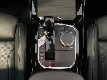 BMW X3 xDrive30e LC Plus LED DA Sportsitze PA RFK