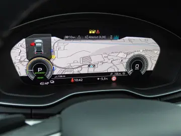 AUDI Q5 advanced 50TFSI e qu Navi LED Standklima ACC