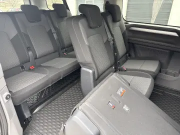 VOLKSWAGEN TRANSPORTER CARAVELLE