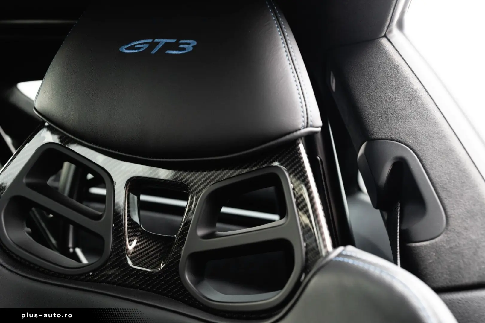 PORSCHE 992 GT3   Clubsport   Carbon   Lift   PCCB