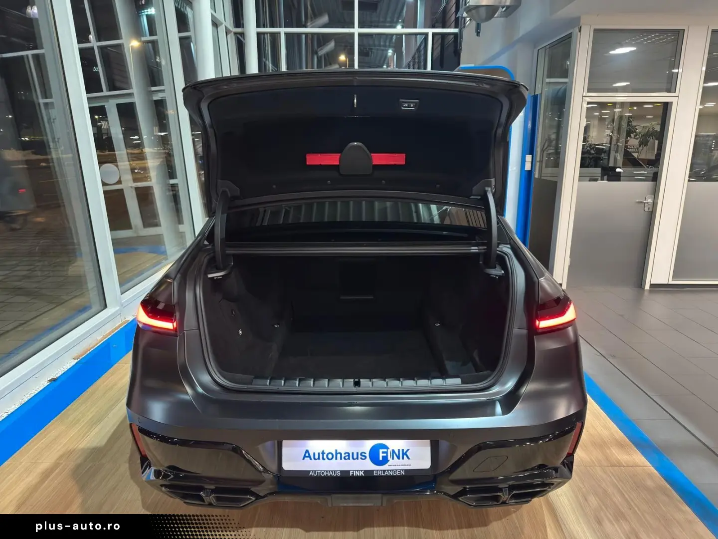 BMW M760e xDrive Vollausstattung 181.420 -€ Neupreis