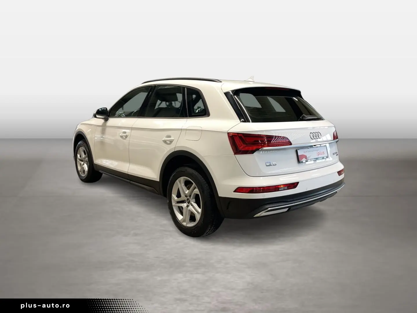 AUDI Q5 50 TFSI e quattro S tronic AHK AUT S Line