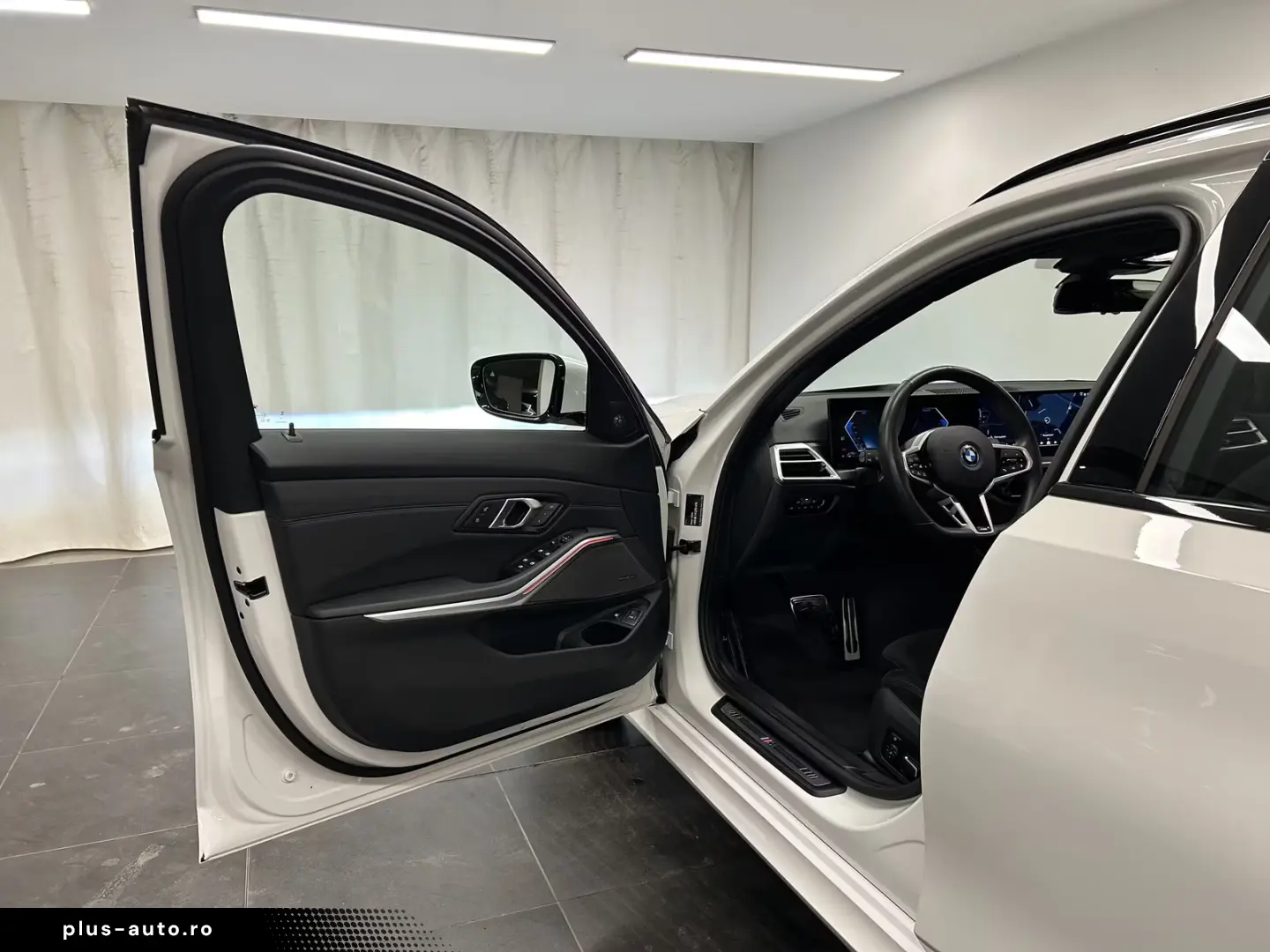 BMW 330e xDrive Touring M Sportpaket Pano Harman