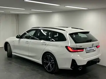 BMW 330e xDrive Touring M Sportpaket Pano Harman