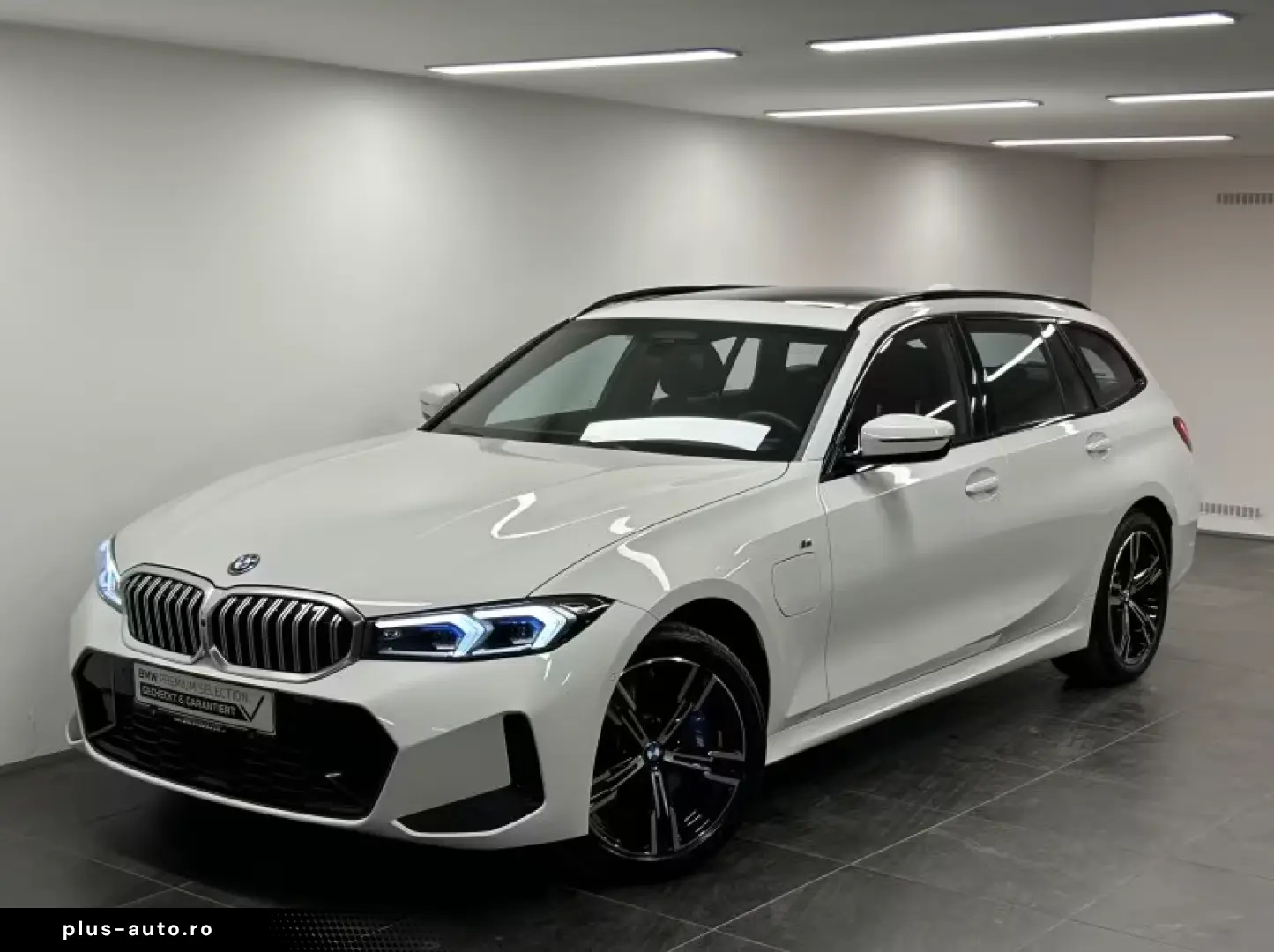 BMW 330e xDrive Touring M Sportpaket Pano Harman