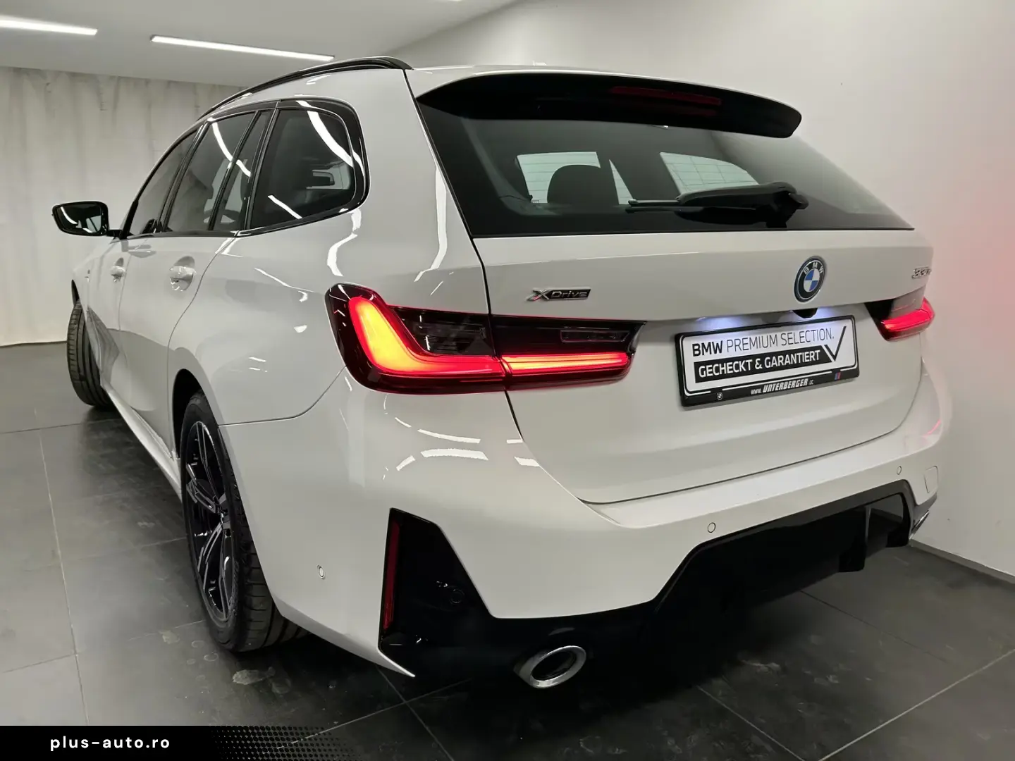 BMW 330e xDrive Touring M Sportpaket Pano Harman