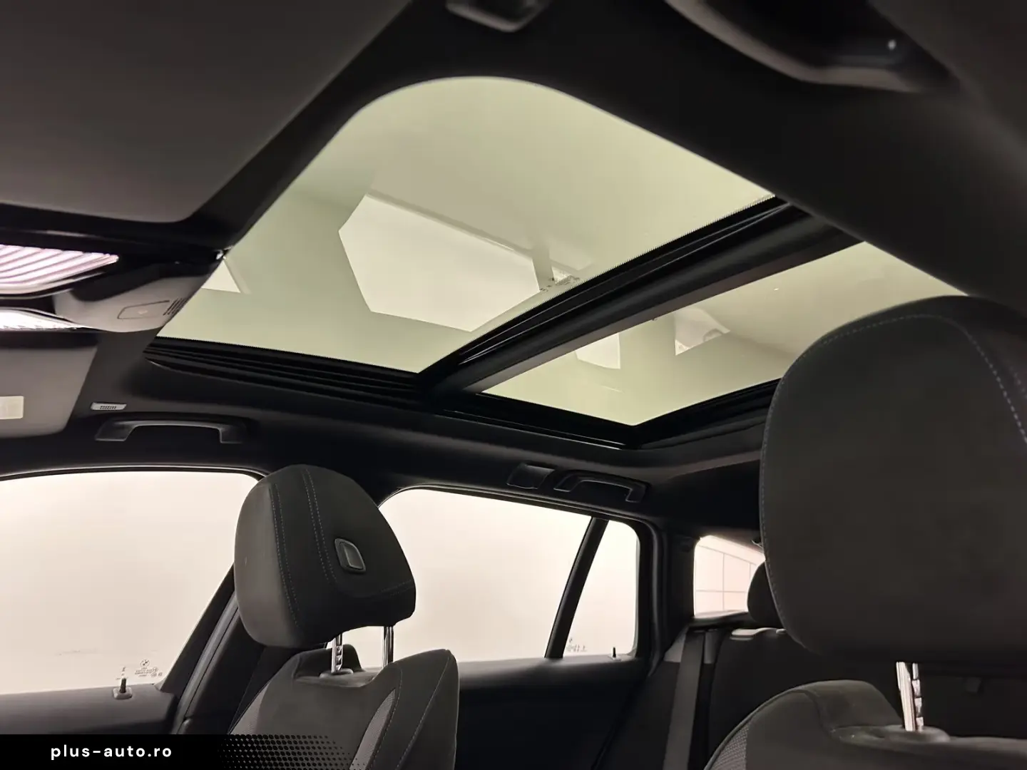 BMW 330e xDrive Touring M Sportpaket Pano Harman