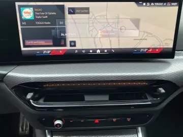 BMW 330 i Touring xDrive M Sport ACC HiFi