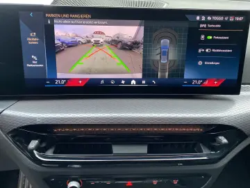 BMW 330 i Touring xDrive M Sport ACC HiFi