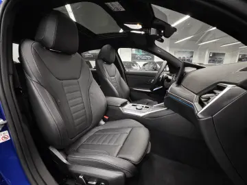 BMW 330i xDrive AUT. M-SPORT