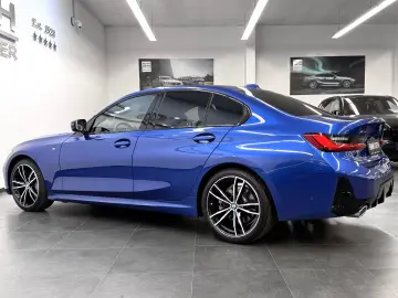 BMW 330i xDrive AUT. M-SPORT