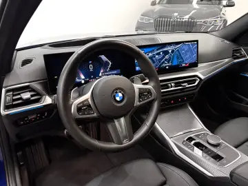 BMW 330i xDrive AUT. M-SPORT