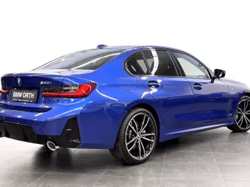 BMW 330i xDrive AUT. M-SPORT