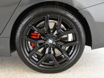 BMW 320d xDrive M Sport Pro ACC LED Keyless HUD