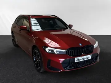 BMW 330e xDrive Touring M Sport Pro AHK Pano