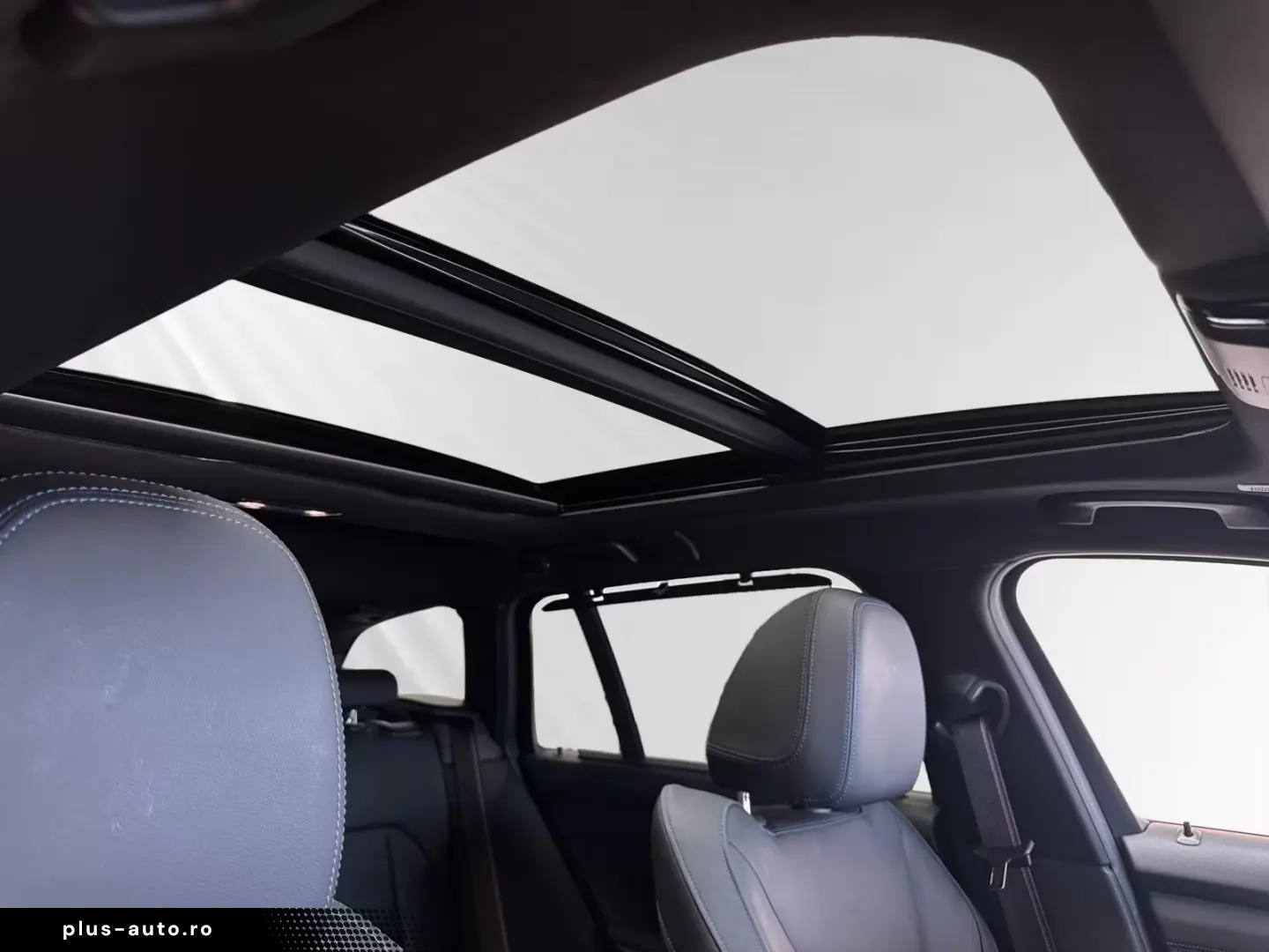 BMW 330e xDrive Touring M Sport Pro AHK Pano