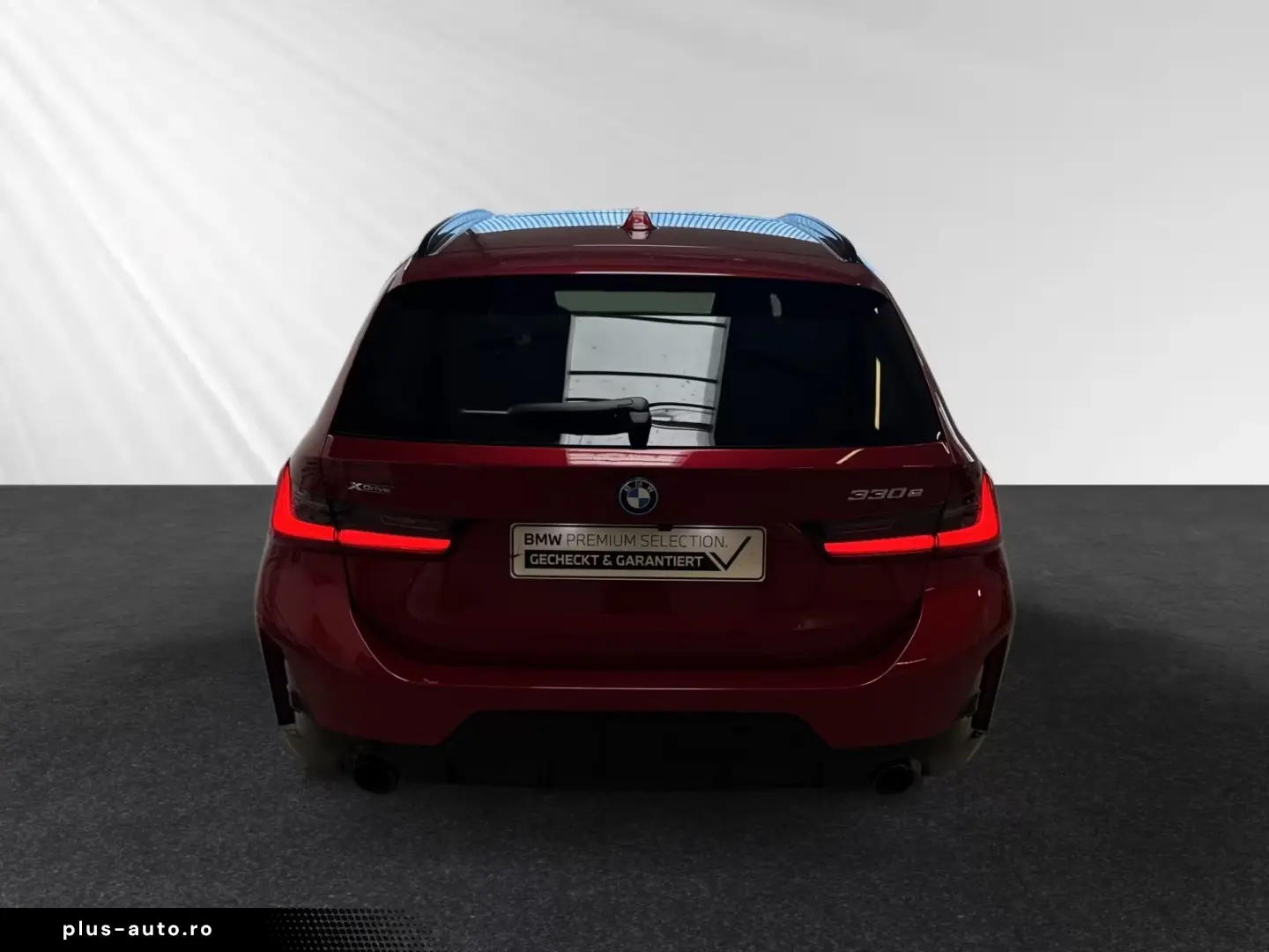 BMW 330e xDrive Touring M Sport Pro AHK Pano