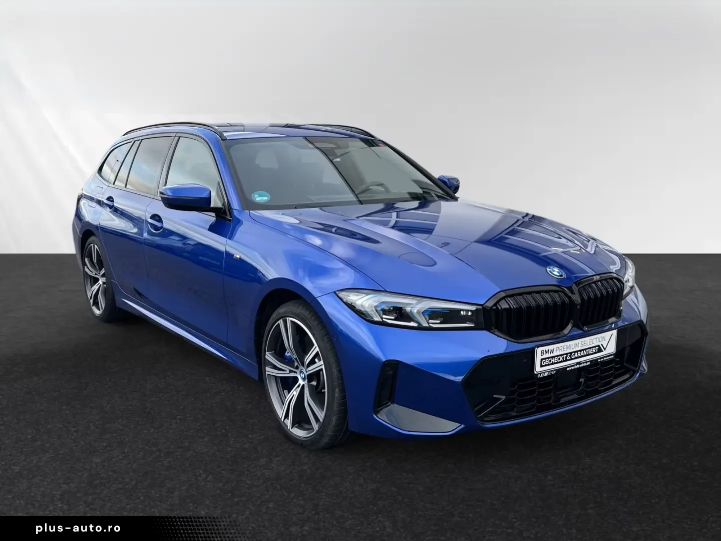 BMW 330e xDrive Touring M Sport Head-Up 19