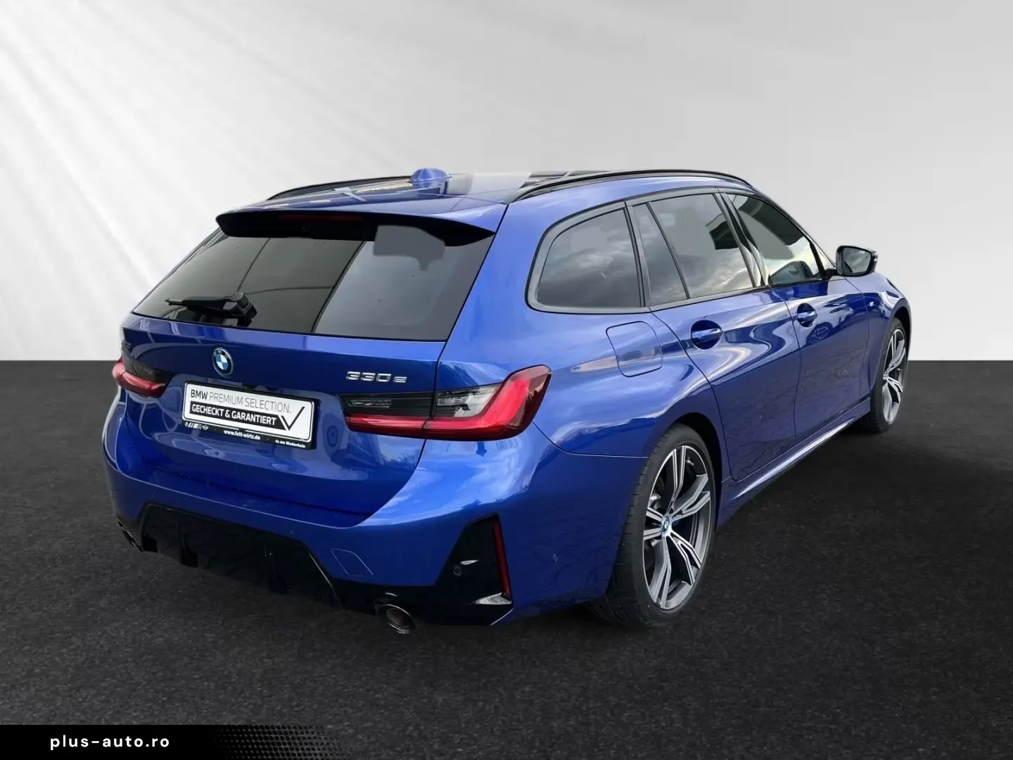 BMW 330e xDrive Touring M Sport Head-Up 19