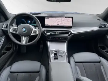 BMW 330e xDrive Touring M Sport Head-Up 19
